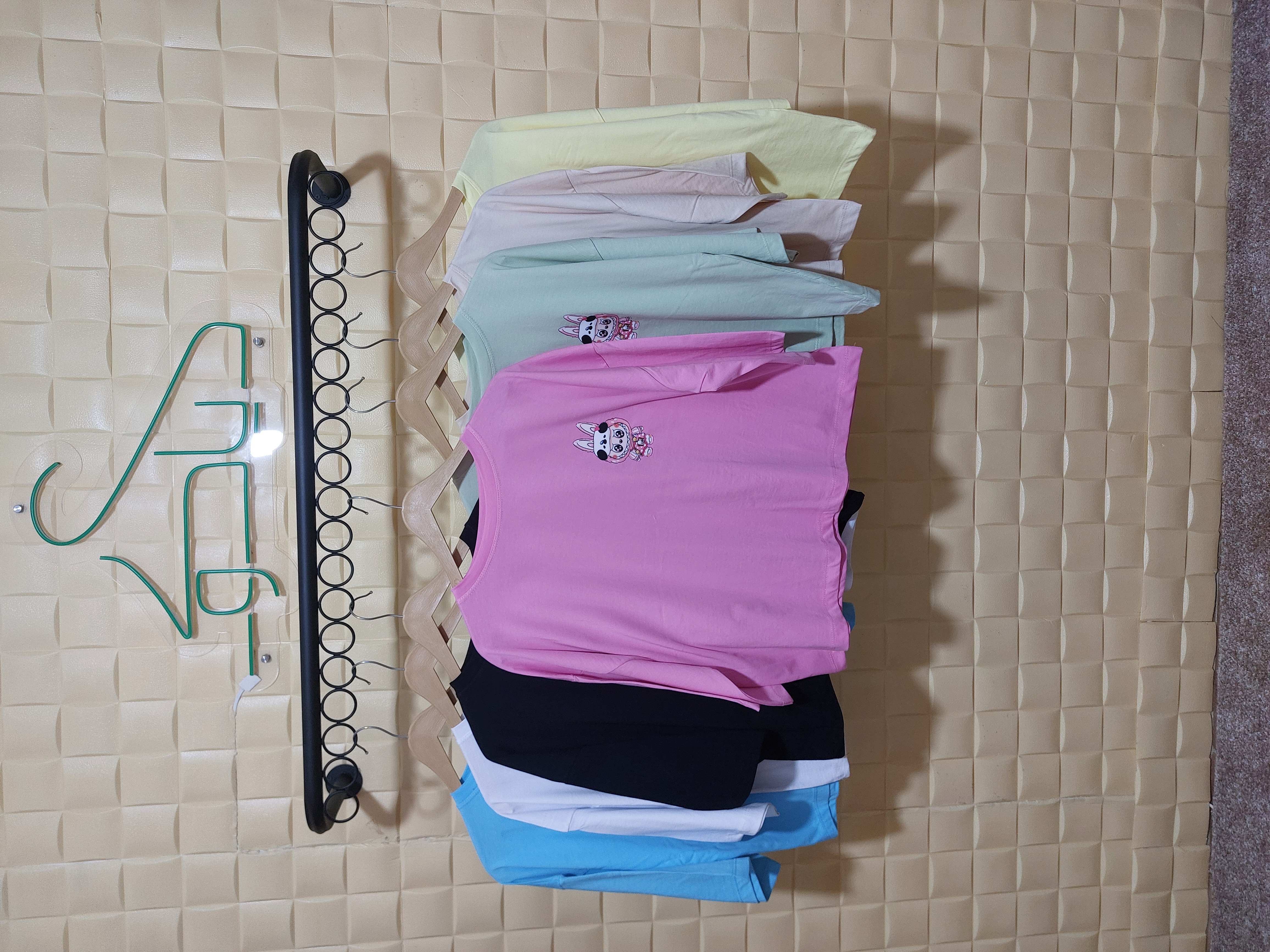 کراپ لش لبوبو دخترونه